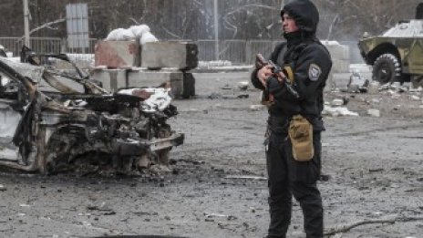 Украйна цели да евакуира над 200 хил. души от Мариупол и Волноваха