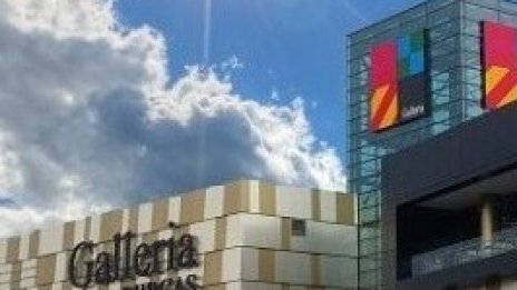 Собственик на два мола в България продаде имот в Единбург за 45 млн. евро