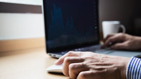 Фондовите пазари в ЦИЕ - УниКредит идентифицира силни инвестиционни възможности