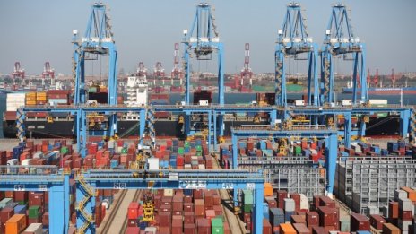 Търговският дефицит на САЩ е намалял с 15% през януари