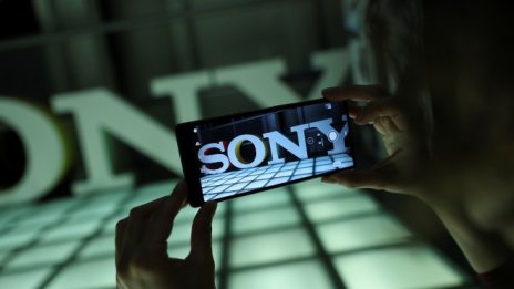 Sony затваря завода си за смартфони в Пекин
