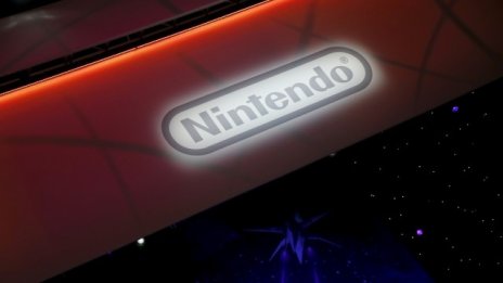 Nintendo възлага надежди на мобилните си игри, докато печалбата ѝ спада
