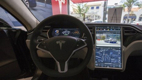 Ще поскъпнат ли двойно акциите на Tesla?