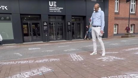 Артист поде кампания срещу Twitter заради проблемите с речта на омразата