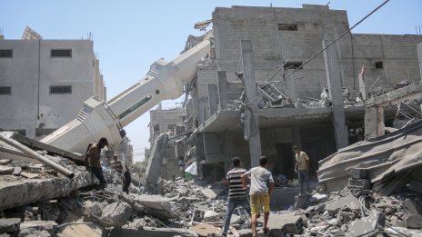 Какъв би бил резултатът от укрепването на връзките на Русия с Иран