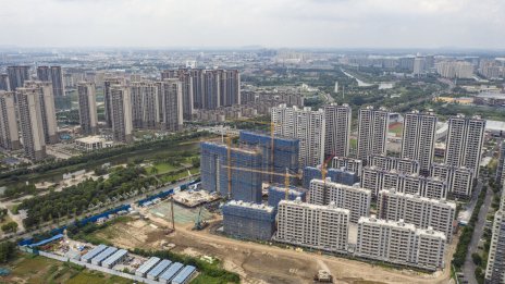 Проблемите не свършват за две от най-големите строителни компании в Китай