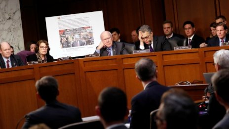 Facebook ще удвои броя на служителите си за сигурност