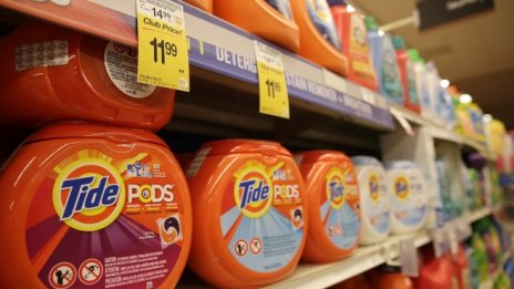 Procter & Gamble снижи очакванията си за ръста на годишните си продажби