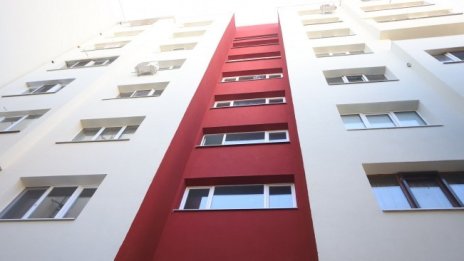 Ще успее ли новата програма за саниране да обнови сградите в България?