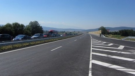 Да има по две обществени поръчки – за проект и за изпълнение, препоръчва експерт