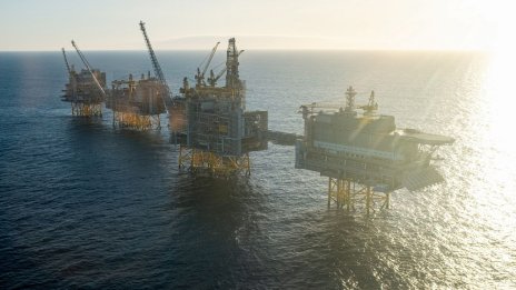 Китай се подготвя за първото си ултрадълбочинно проучване за петрол и газ