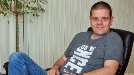 Естонската OnlineOnly купи 80% от българската PHPJabbers 