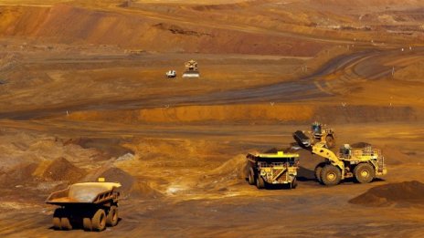 Цената на желязната руда може да падне под 40 долара, предупреди Goldman Sachs