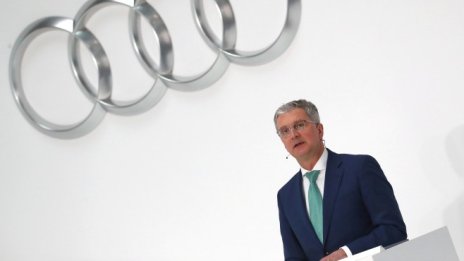 Уволненият директор на Audi може да получи скандална премия