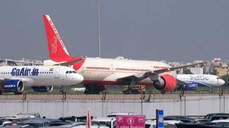 Air India сключи най-голямата сделка за търговски самолети в историята на авиацията