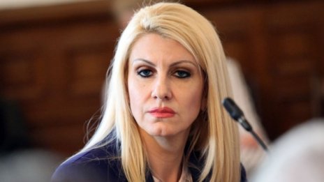 Ахладова: Има законопроект, регламентиращ разследването на главния прокурор