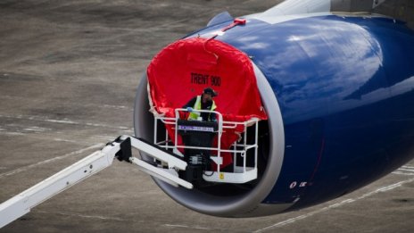 Rolls-Royce се нуждае спешно от пари и иска да си набави 5,5 млрд. евро