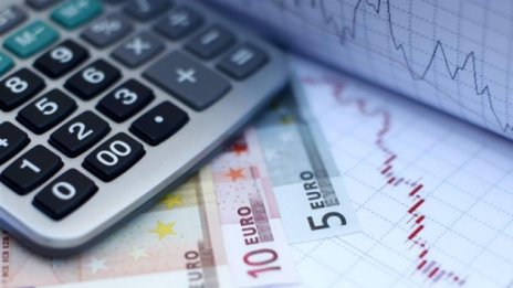 Лихвите по депозитите на бизнеса и домакинствата запазват тенденцията на спад