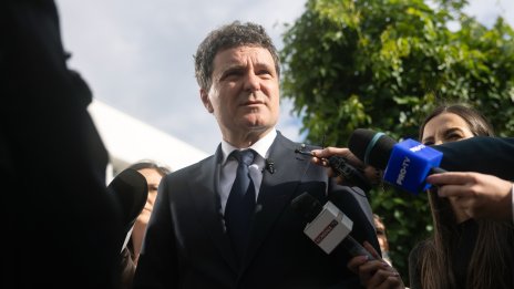 Новият румънски президент призова бъдещото правителство да се фокусира върху бюджета