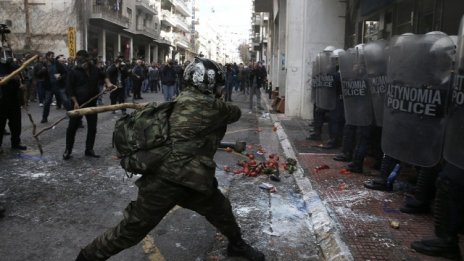 МВФ поднови страховете за Grexit