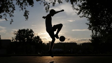 Милиардер налива милиони в бъдещето на руския футбол