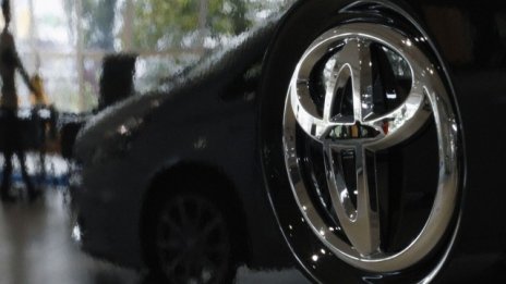 Toyota отново се устреми към върха на автомобилния пазар