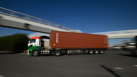 Още един мрачен сигнал за японската икономика – износът ѝ се е свил през ноември