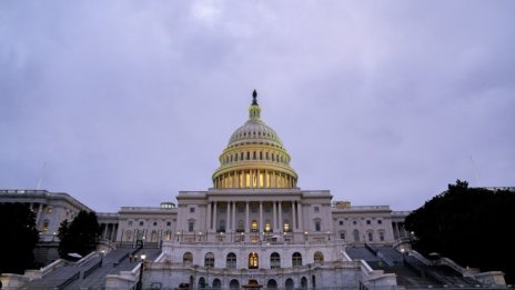 САЩ планират нов данък за супербогаташите 