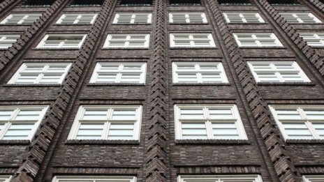 "И Ар Джи Капитал-3" купува четири имота до края на годината