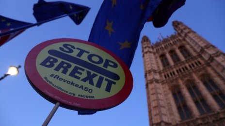 Джонсън: Исках да си сдъвча вратовръзката от яд заради Brexit