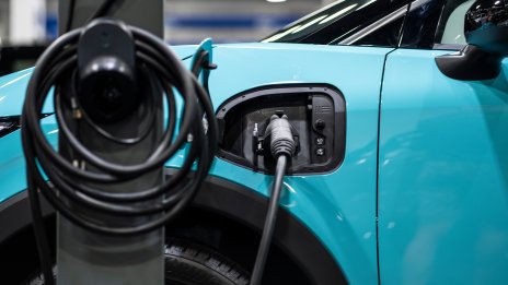 Световните продажби на електромобили се увеличават с 15% през август