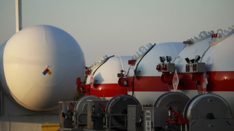 Енергийната криза продължава да тласка цените на петрола нагоре*