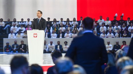 Полша решава посоката си в президентски избори в турбулентни времена