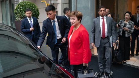 Кристалина Георгиева остава начело на МВФ за втори мандат