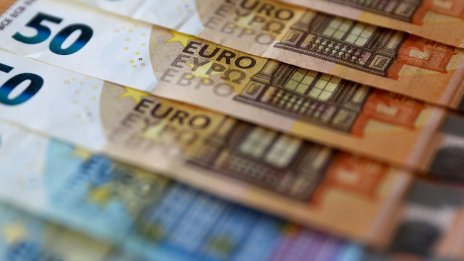 Икономист: България не е готова за еврозоната технически, но може да влезе с политическо решение