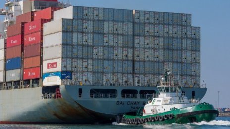 Търговският дефицит на САЩ удари нов рекорд