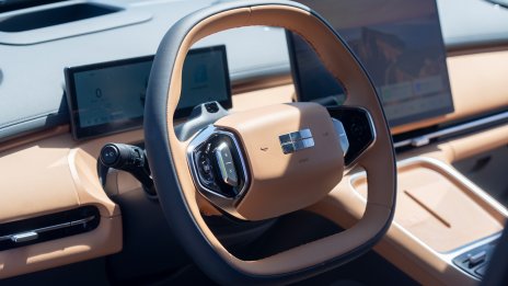 Със силен износ Geely успя да отговори на очакванията с тримесечната си печалба