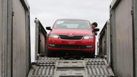 Цените на новите автомобили в Русия растат с до 30% от началото на март