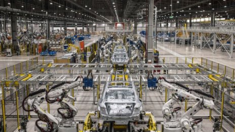 Могат ли автомобилните концерни да спасят света от пандемията?