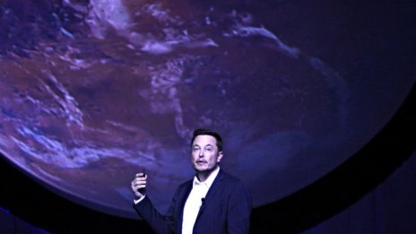 Мъск показа как ще промени и авиационната индустрия