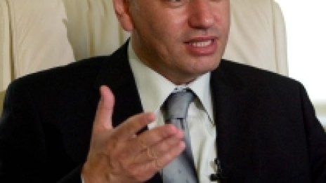 Аладин Харфан: Кризата е като тъмен киноекран &ndash; звучи музика, но образ няма