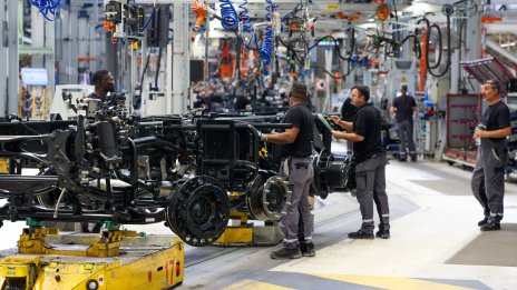 Германската икономика се е свила с повече от очакваното през второто тримесечие