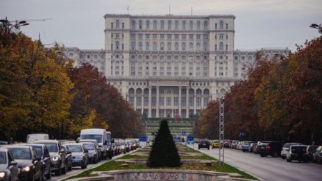 Президентът на Румъния предложи за премиер генерал, служил в Ирак