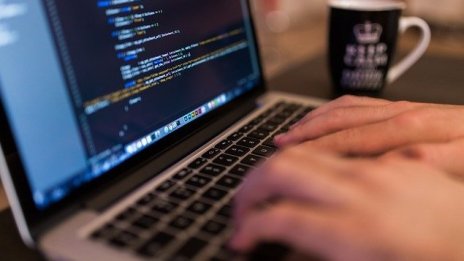 Расте търсенето на позиции с по-ниско заплащане в България