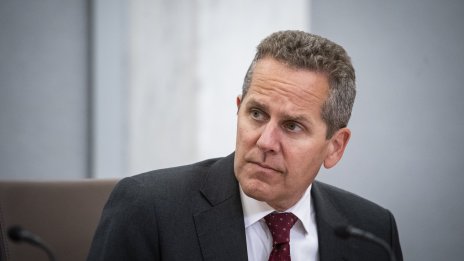 Майкъл Бар от Фед: Стейбълкойните представляват риск за финансовата система