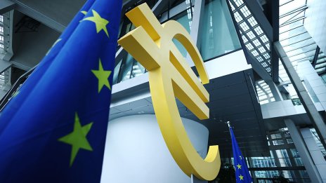 Хаосът в САЩ е възможност, от която Европа трябва да се възползва