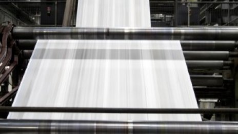 Сделка за 1,4 млрд. долара слива двете най-големи вестникарски вериги в САЩ