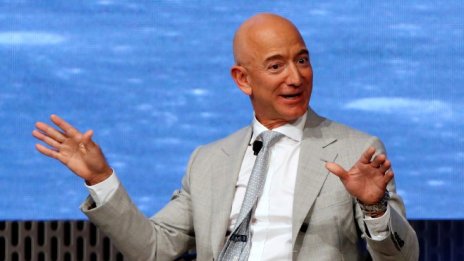 Безос е продал акции на Amazon за 2,8 млрд. долара миналата седмица