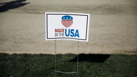 Защо усилията на Тръмп за индустриално възраждане на САЩ буксуват