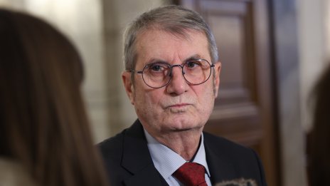 Здравният министър Христо Хинков напуска поста си след ротацията